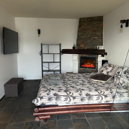 Studio Port Pin Vue Mer, Jacuzzi, Hammam, Parking Prives Cassis Luaran gambar