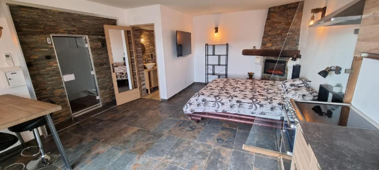 Studio Port Pin Vue Mer, Jacuzzi, Hammam, Parking Prives Cassis Luaran gambar
